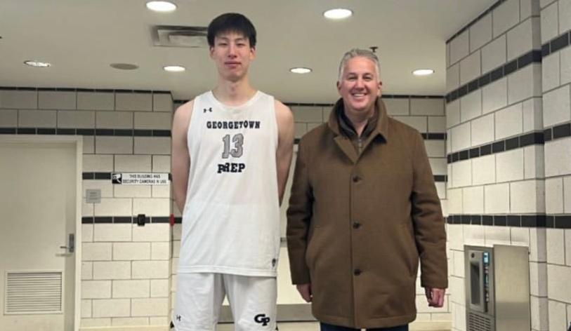 kiayun-夺冠+MVP！中国男篮18岁2米15新星崛起闪耀：曾单场轰30+8真猛
