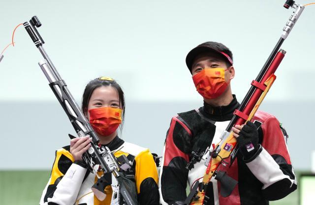 开云在线观看-27日回顾：吹响反击号角勇夺三金 三人女篮进四强